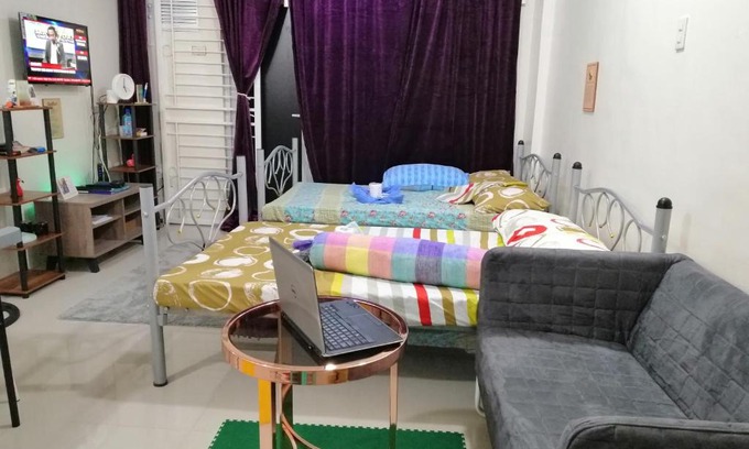 Moonwalk House | Convenient Condo Near NAIA Airport with Family-Friendly Perks