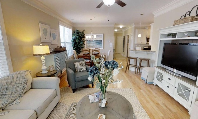Murrells Inlet Apartment | Condo steps from the Marsh Walk