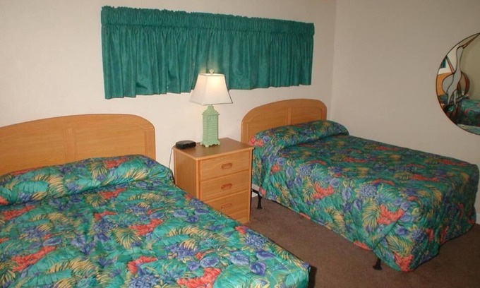 Panama City Beach Resort | Condo-style Fully Furnished Accommodations With Beachfront and Upscale Amenities