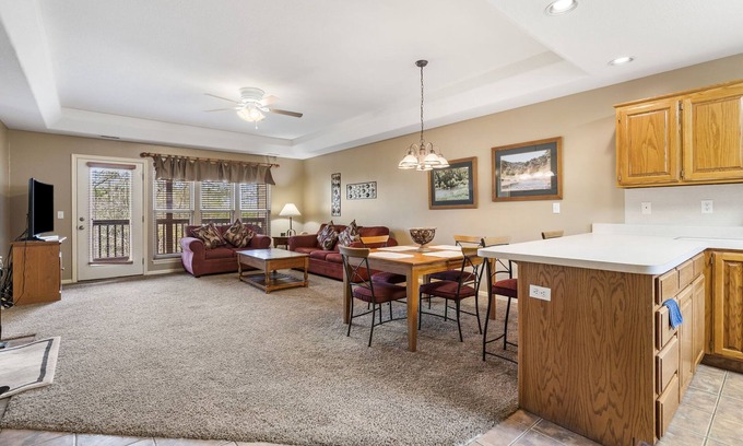 Branson West Condo | Serene Condo & Suite with Pool in Gated Community