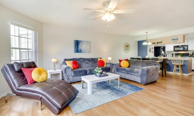 Royal Palm Bay Apartment | Family-Friendly Kissimmee Condo with Pool & Hot Tub