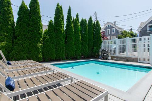 Provincetown House | Pet-Friendly Condo with Pool and Wading Area Awaits