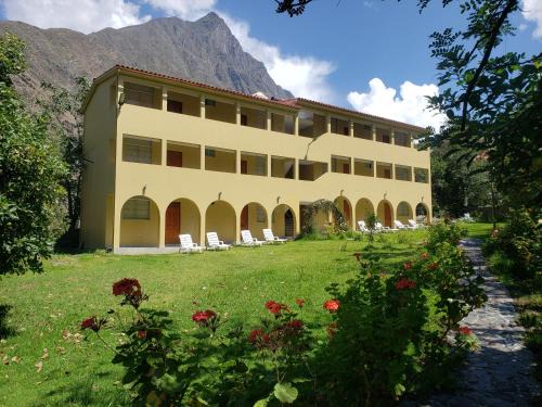 Churin Hotel | Pet-Friendly Retreat at Condominio La Curva with Breakfast