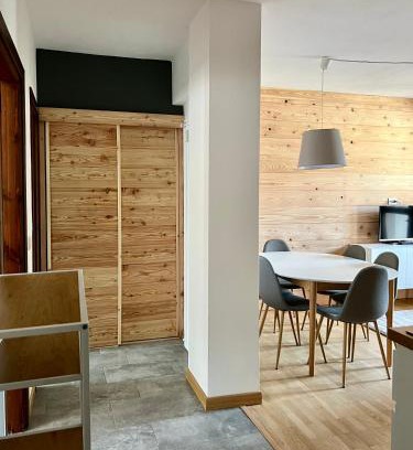 Sauze d'Oulx Apartment | Guest Rated 9.3: Condominio Le Grange - Family-Friendly Stay