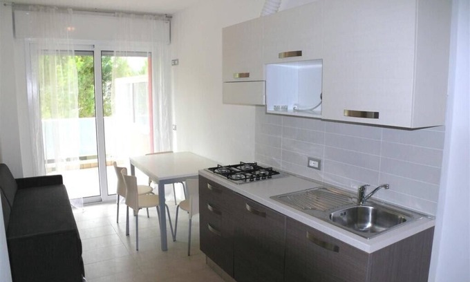 Bibione Lido dei Pini Apartment | Cozy Condominio Roby 5 with Kitchen and Dishwasher