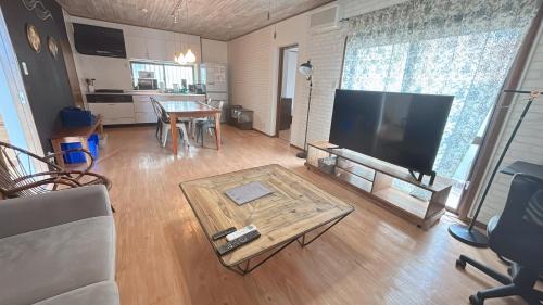 Chatan House | Ocean View Retreat at 4RM-MAX11 Palace Resort in Chatan