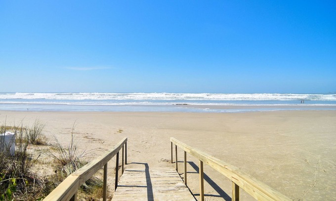 Vila Nova Apartment | Condominium w/ Pool View Sea at Vila's Beach P2420
