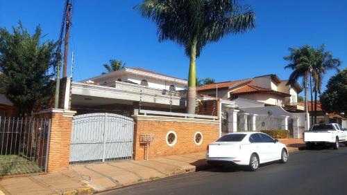Bebedouro House | Unwind in a Spacious Retreat with Spa Access & Top-Rated Comfort
