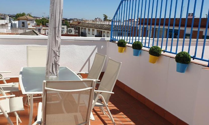 Distrito Noroeste Apartment | Pet-Friendly Escape at Confort Cordoba Centro II - Rated 9.3