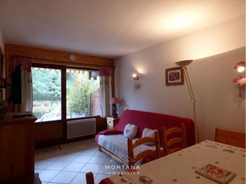 Le Grand-Bornand Apartment | Cozy T2 Cabin with River View in Central Grand Bornand