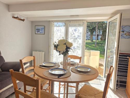 Saint-Brevin-l'Ocean Apartment | Cozy Duplex with Terrace Near Beach and Shops in St Brevin