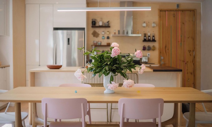 Outremont Apartment | Comfortable Stay with Spa & Kitchen in Prime Location
