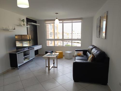 Lecheria Apartment | Inviting Apartment with Ocean View in Marina del Rey