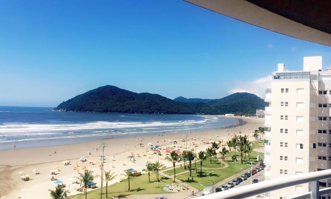 Centro Apartment | Beachfront Comfort: Aracaty Resort with Ocean Views