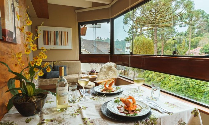Campos do Jordao Apartment | Indulge at Conforto na Serra: 4-Star, Family-Friendly Retreat