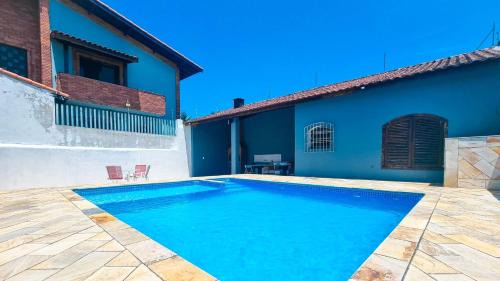 Cibratel II House | Relaxing Retreat with Pool, BBQ & Wi-Fi Near the Beach