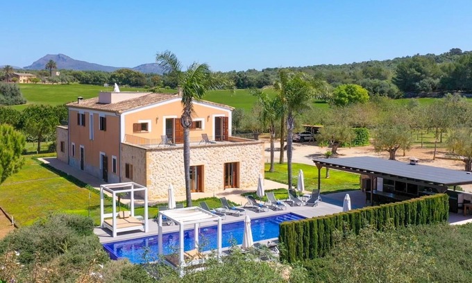 Manacor Cottage | Indulge at Conies Salvia Villa: Private Pool & Spa Retreat