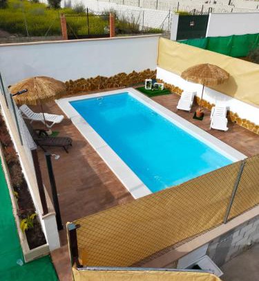 Aguilar de la Frontera House | Inviting Conjunto Rural Andrea with Oceanfront Views