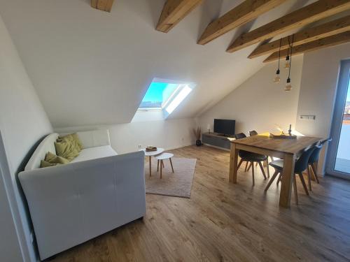 Großengstingen Apartment | Connys FeWo Tal