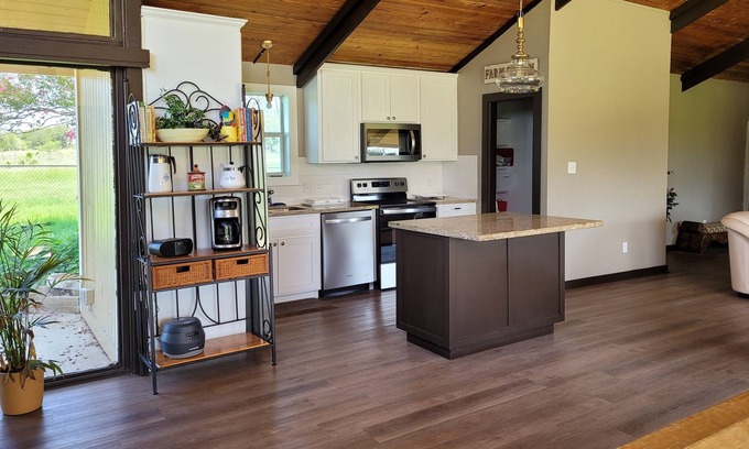 Bryan House | Conquistador Cabin; Bringing Nature Indoors