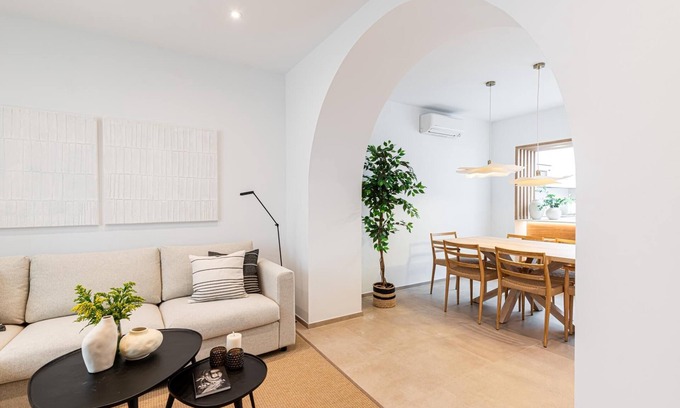 Ensanche Centro Villa | Constancia - iloftmalaga
