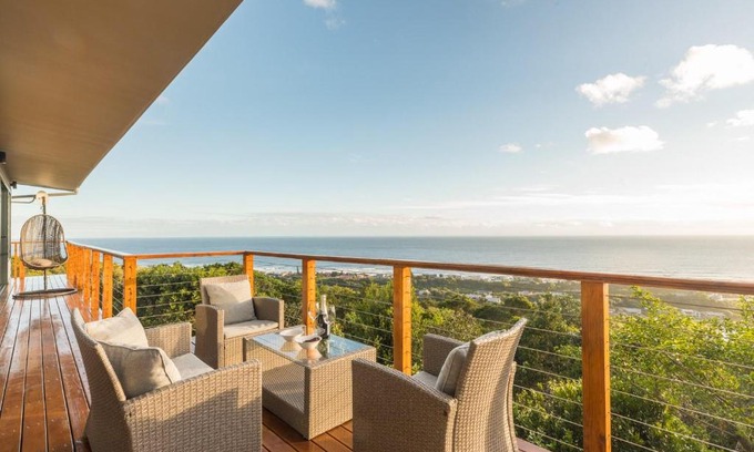 Wilderness Villa | Scenic Constantia Views Villa with Oceanfront Bliss