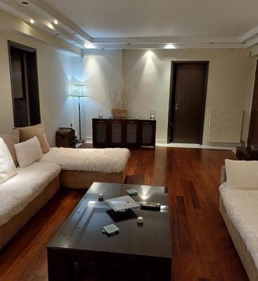 Nea Smirni Apartment | Top-Rated Constantina D' Apartment with Child-Friendly Options