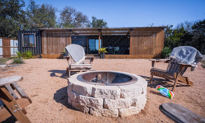 Gruene Cabin | Ideal Gruene Getaway with Hot Tub & Steps to Gruene Hall