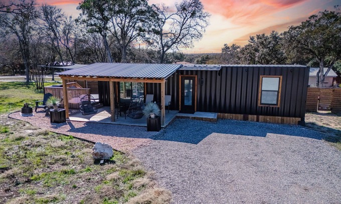 New Braunfels House | Discover Gruene Cowboy Edition - Heated Pool & Family-Friendly!