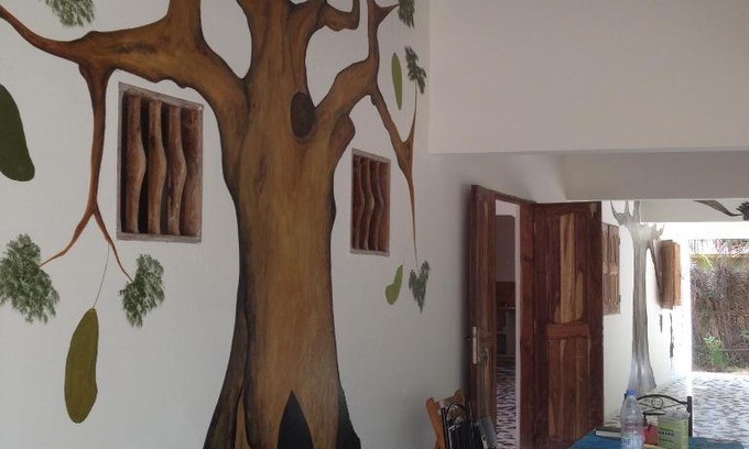 Abeme Bed & Breakfast | Pet-Friendly Escape at Contany Counda with Ocean Views