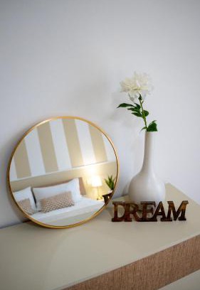 Arcore Bed & Breakfast | Cozy Conte Durini Apartments & Rooms: Pet Friendly Retreat