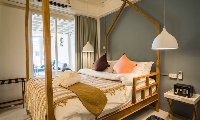 Chang Phueak Apartment | Modern Loft Escape in Chiang Mai – Kids Welcome & Breakfast