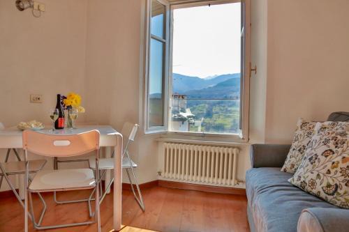 Centro Valle Intelvi Apartment | Modern Ca' Brenta Attic - Family and Pet-Friendly Retreat