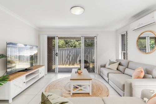 South Toowoomba Apartment | Contemporary Chic on CBD Fringe!