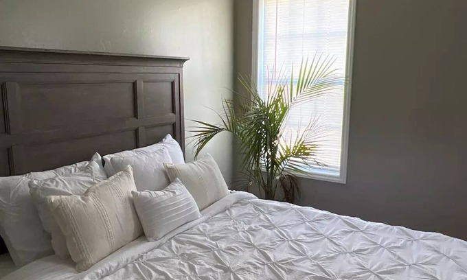 Fayetteville Bed & Breakfast | Modern Fay Get-a-Way with Pool, Spa & Family Amenities