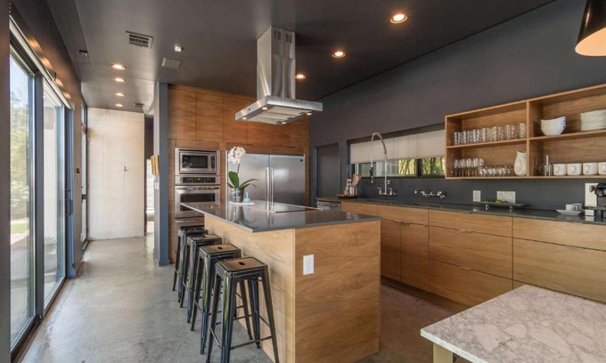 Holly House | Modern Downtown Austin Retreat with Full Kitchen Access
