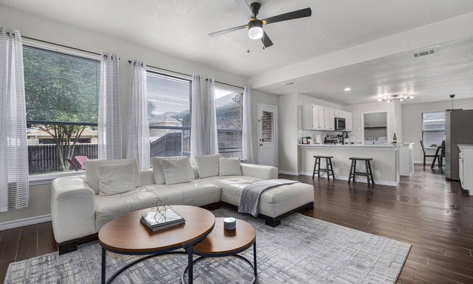 McKinney House | Modern Retreat in McKinney: Pet & Child Friendly Amenities