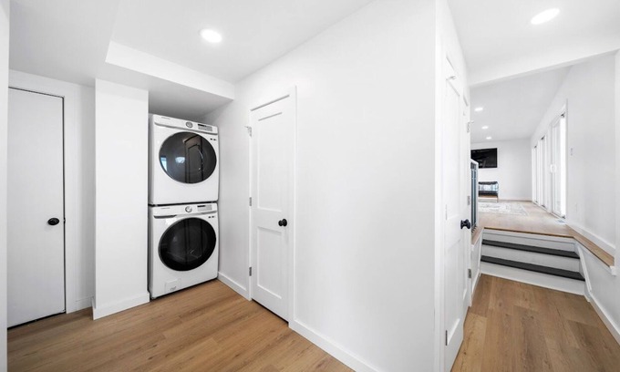 Willoughby House | Scenic Lakefront Home with Pet-Friendly Amenities