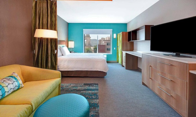 Downtown Tucson Hotel | Modern Oasis with Pool and Easy Access to Arizona Desert