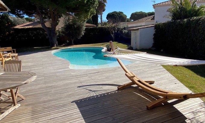 Le Grau-dʼAgde Villa | Beachside Villa with Ocean View & Private Pool