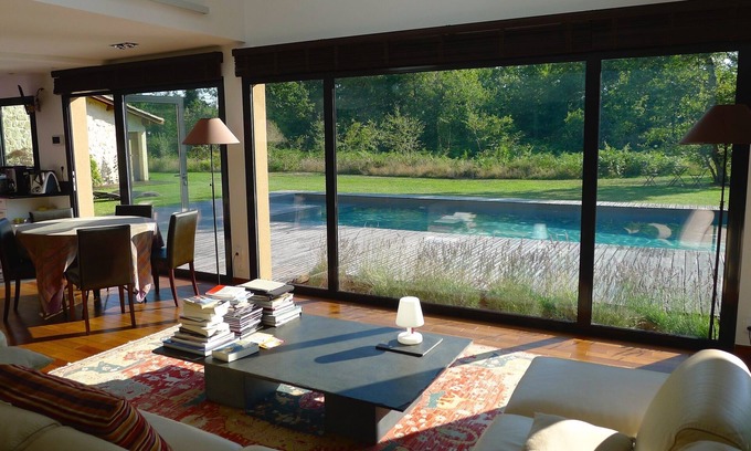 Cestas Villa | Tranquil Villa in the Countryside with Pool and Spa