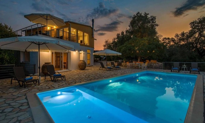 Koutsi Villa | Elisabetta Villa: Ideal Three Bedroom Retreat with Pool