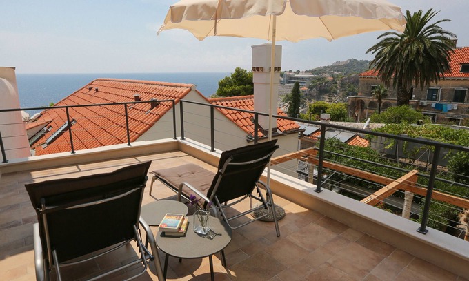 Pile Villa | Modern Waterfront Villa Near Old Town with Pool & Ocean Views