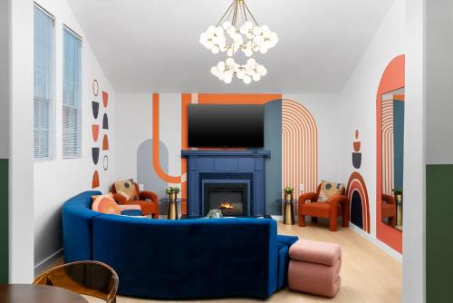 Greater South River City House | Content Casa Near Bars DT SAUNA Hot Tub