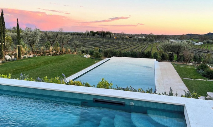 Puegnago del Garda Hotel | Discover Conti Thun Wine Resort: 10/10 Rated Getaway