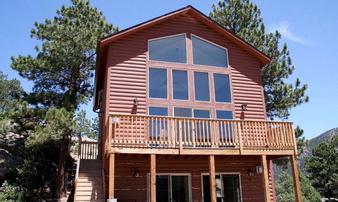 Estes Park Cabin | Serene Continental Divide Cabin with Spectacular Views