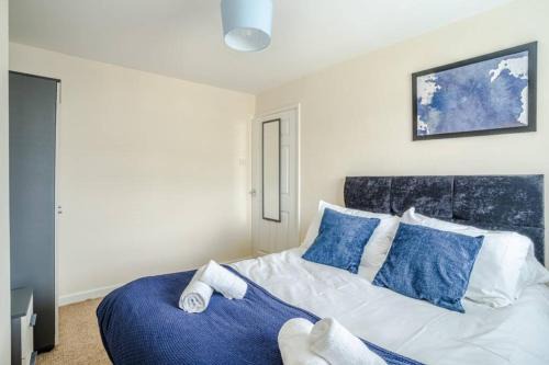 Pontlliw and Tircoed Apartment | Relax at The Twyn - Enjoy a TV in Every Bedroom!