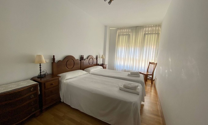 Cangas de Onis Apartment | Relaxing Retreat at Contranquil I G with Spa and Breakfast