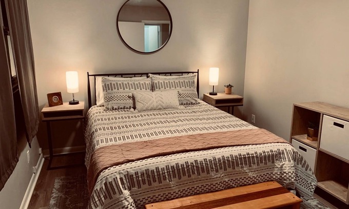 Snohomish Apartment | Immaculate Apartment with Air Conditioning and Spa Access
