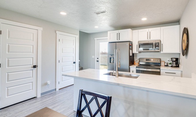 Great Falls House | Ideal Great Falls Condo Near Shops with Spa & Pet-Friendly Amenities